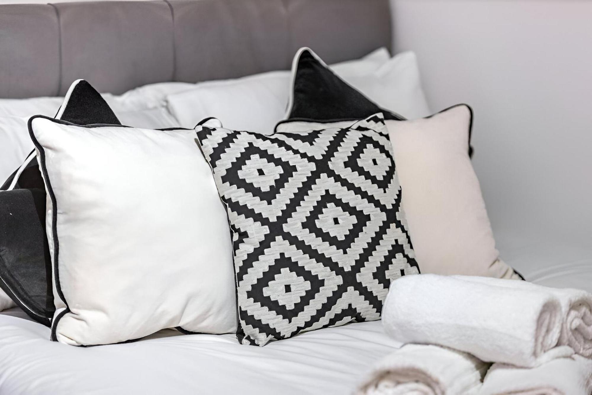 לונדון Cozy Vibes Minimalist Studio Stay מראה חיצוני תמונה